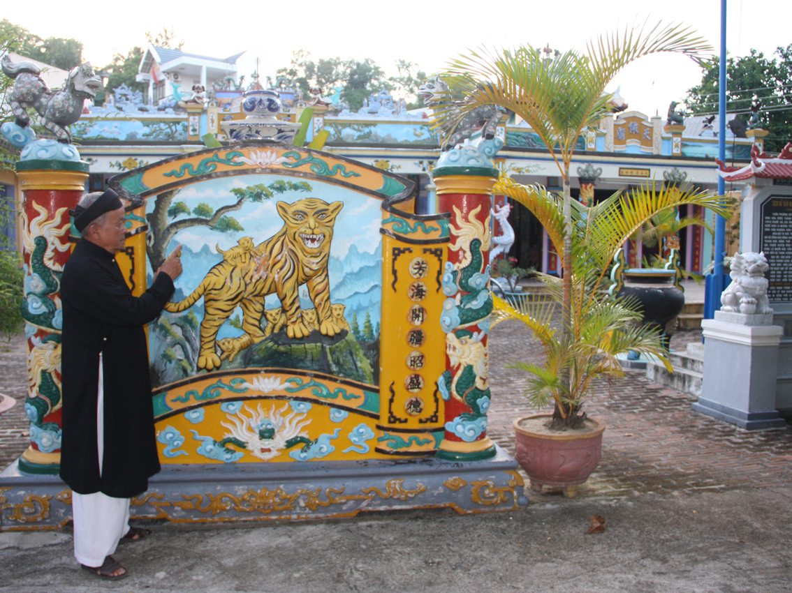 Người giữ hồn di tích