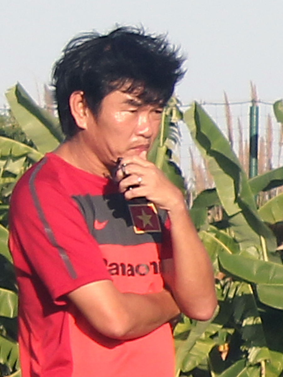 “Tướng” Hùng từ chức, VFF nhận sai lầm