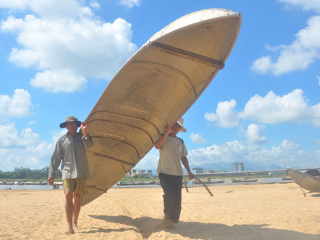 Miền Trung khô hạn bất thường