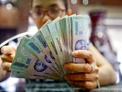 Lương ngành tài chính, ngân hàng tăng ít nhất