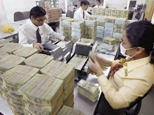 Lãi suất huy động VND kỳ hạn dưới 1 năm giảm nhẹ