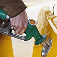 Giá xăng thế giới giảm mạnh trong tuần