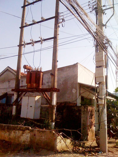 Trạm biến thế xuống cấp