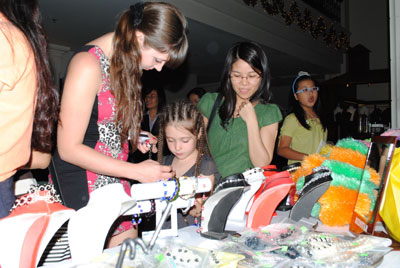 Rộn rã chào đón Giáng sinh và năm mới