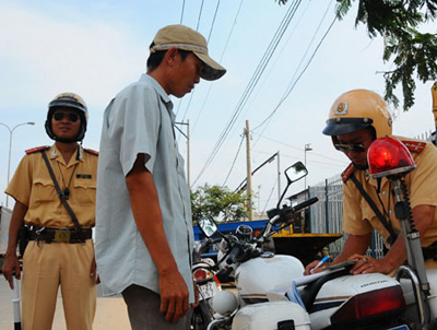 Sẽ giải quyết việc sang tên chính chủ đến hết tháng 6-2013