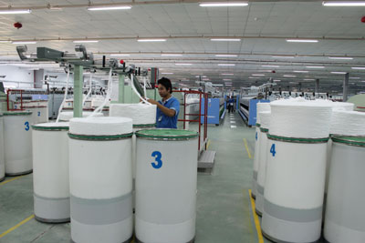  Hàng năm, Công ty Cổ phần Dệt may Nha Trang đều nhập khẩu mặt hàng xơ, sợi để sản xuất.