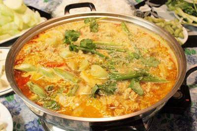 Món ăn: Lẩu măng chua riêu cua