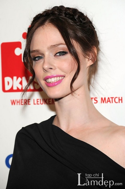 5 kết hợp với môi màu hồng