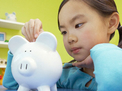 Dạy con biết tiết kiệm