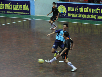 Sôi nổi ở ngày thi đấu đầu tiên