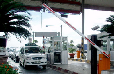 Thủ tướng yêu cầu dừng thu ở các trạm thu phí đường bộ nộp ngân sách