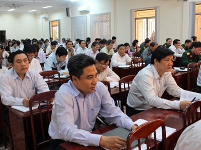 Quán triệt Nghị quyết số 08, 09 của Bộ Chính trị và các Chương trình hành động của Tỉnh ủy