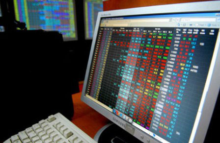 Cổ phiếu đầu tiên rời sàn trong năm 2013