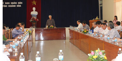 ông Nguyễn Chiến Thắng phát biểu chỉ đạo tại cuộc họp.