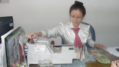 Năm 2013, ngành Ngân hàng (NH) Khánh Hòa định hướng tăng trưởng tín dụng ở mức 12% với thông điệp: Các NH thương mại (NHTM) phải bắt tay ngay vào nhiệm vụ đưa vốn phục vụ sản xuất kinh doanh.