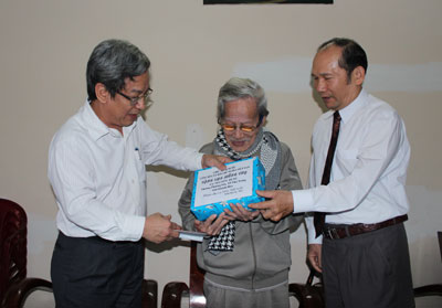 3 cụ tròn 100 tuổi được nhận quà của Chủ tịch nước