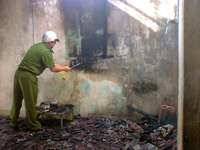 Cháy nhà dân, thiệt hại hàng chục triệu đồng