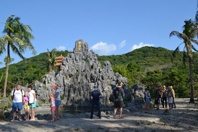 Thăm “Hoa Quả Sơn” ở Đảo Khỉ