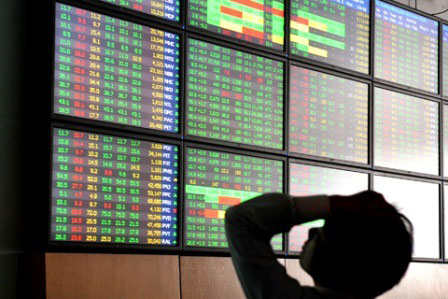 Dồn dập nhiều cổ phiếu có nguy cơ "biến mất"