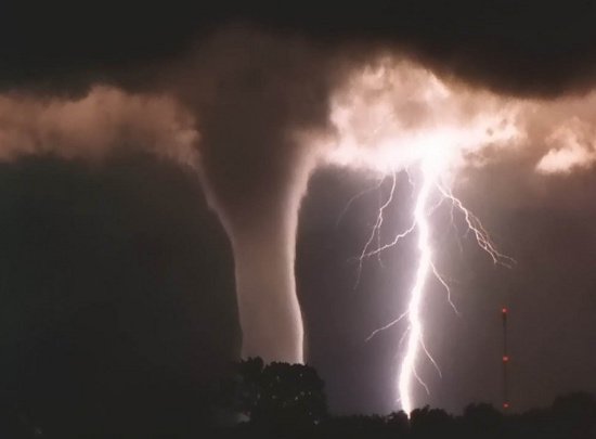 Sét có thể gây đau đầu