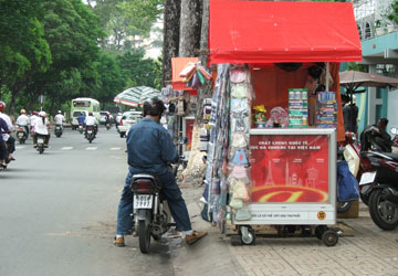 Sẽ xử phạt người sử dụng trẻ dưới 18 tuổi bán thuốc lá