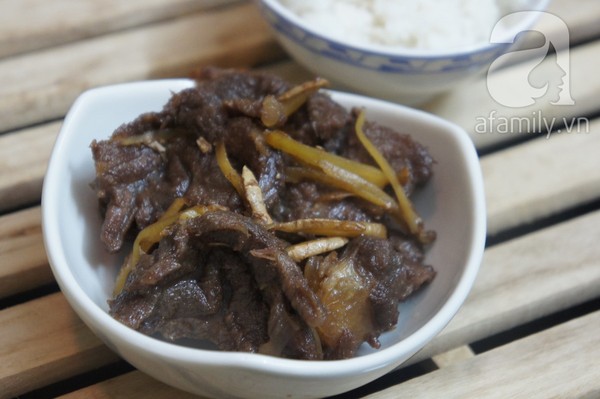 Món ăn: Bắp bò kho khô - món ngon ngày đông