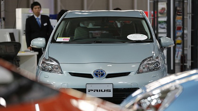 Toyota trở lại vị trí số 1