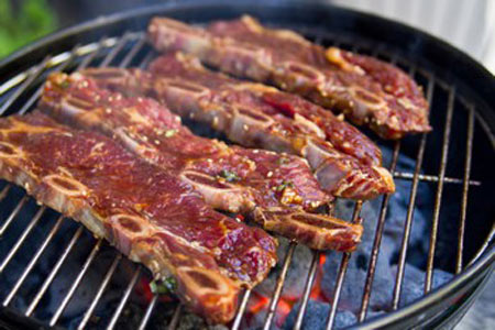 Món ăn: Sườn bò nướng thơm lừng