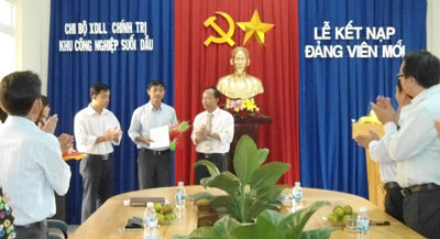 Phát triển đảng viên trong doanh nghiệp tư nhân: Hiệu quả bước đầu