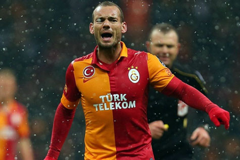 Sneijder chuyển tới Thổ Nhĩ Kỳ để đánh bạn với Drogba