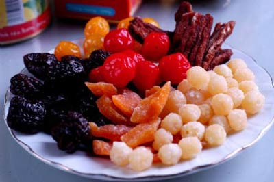 Cách chọn mứt tết, hạt dưa… không hóa chất độc hại