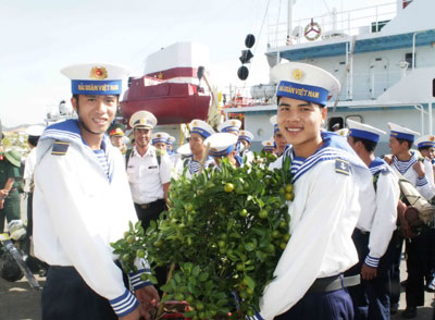 Xuân về trên đảo Trường Sa