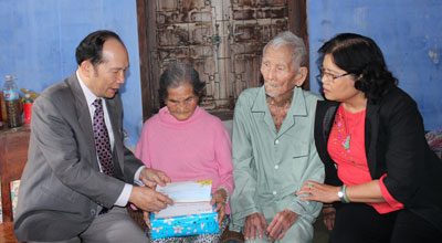 Mừng thọ người cao tuổi: Nét đẹp ngày xuân