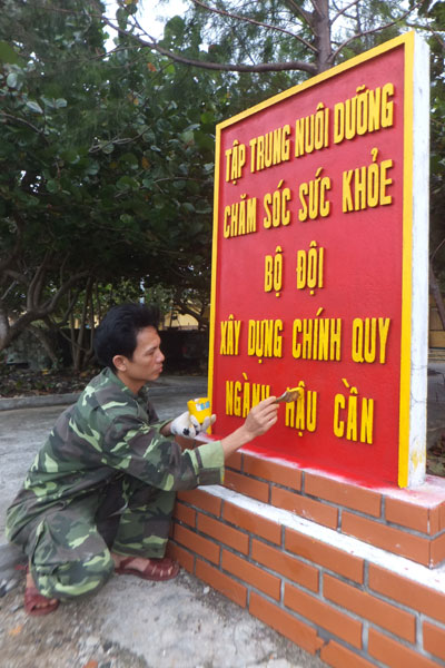 Những con người bình dị ở Trường Sa