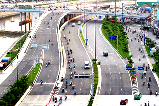 Huy động tối đa lực lượng kiểm soát, xử lý vi phạm an toàn giao thông