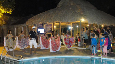 Nha Trang đông kín du khách