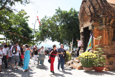 Đón hơn 70.000 lượt khách