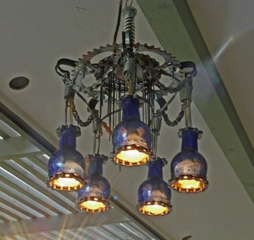 Biến bánh xe đạp cũ thành nội thất đẹp và tiện ích