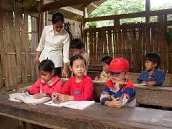 Bổ sung chính sách đối với nhà giáo công tác tại vùng đặc biệt khó khăn