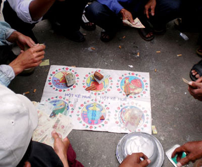 Cần chấm dứt tình trạng cờ bạc