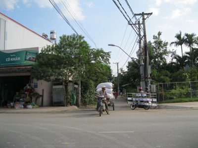 Cần chấn chỉnh hoạt động của xe máy gắn kéo “rơmoóc”