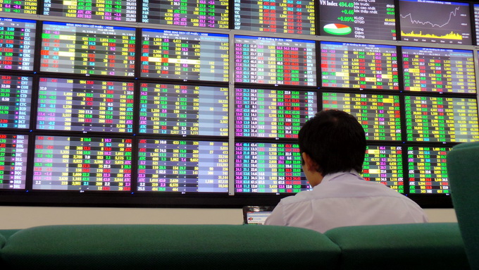 Đầu tuần, VN-Index giảm đến 8,41 điểm