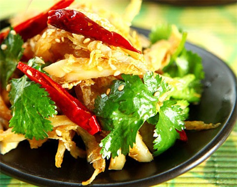 Món ăn: Ngon lạ với cá điêu hồng trộn vừng chua cay