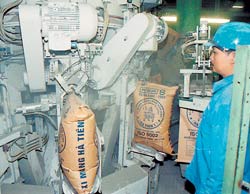 Xi măng tiếp tục tiêu thụ chậm