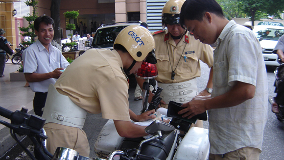 Rút lại đề xuất phạt xe không chính chủ