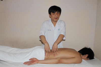 Vượt qua bóng tối