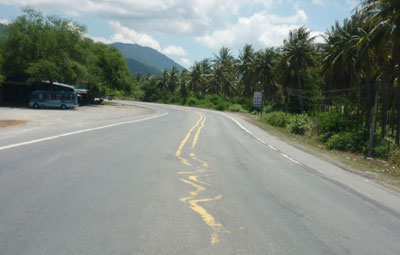 Vạch tim đường... uốn éo