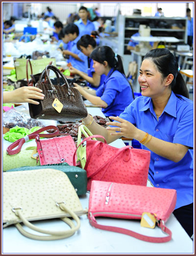 Chăm lo cho người lao động