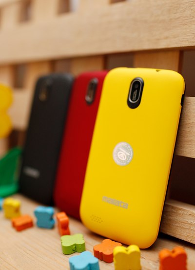 Giới trẻ thể hiện cá tính với Malata I50