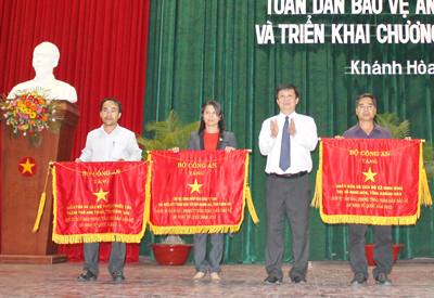 Quần chúng cung cấp 897 tin có giá trị